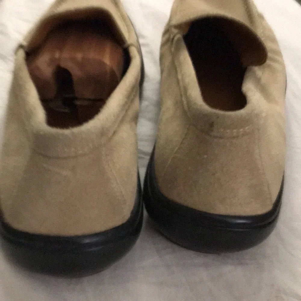 Cole Haan Sz 9m Men’s Suede Upper Excellent Condition